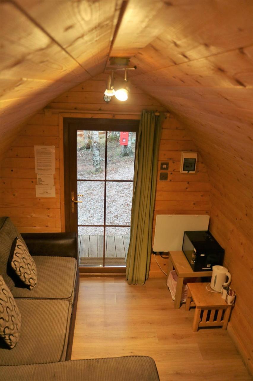 Pine Marten Bar Glenmore Pods Aviemore Exterior foto